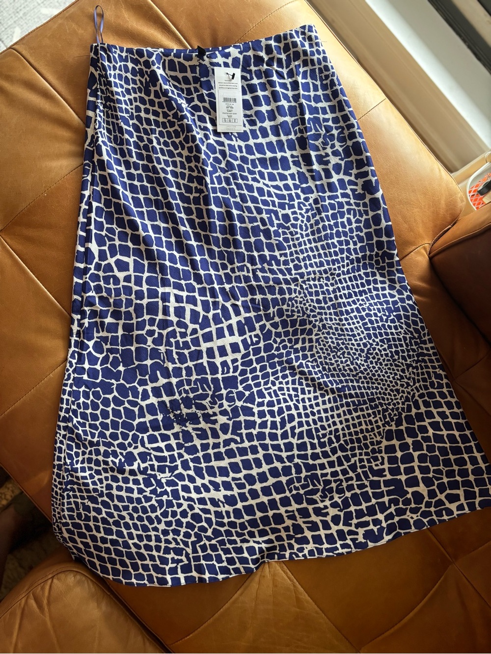 BNWT Lipsy Blue and White Print Satin Midi Skirt, Size UK12/US8